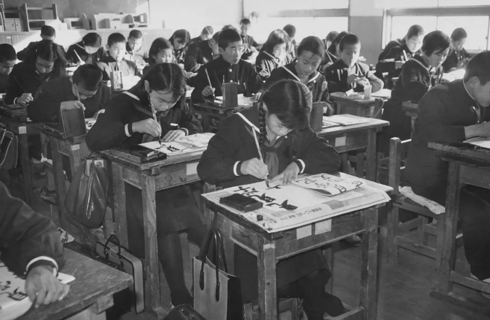 Sinh viên học tiếng Anh tại Lớp Mầm Non Độc Lập Hồng Ân